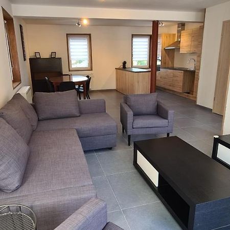 Meubles De Vacances Gite 3 Cles - Les Fres, 4 A 6 Personnes Avec Une Borne Electrique Recharge Voiture Publique Accessible Sur Le Parking Villa Rance Exterior photo